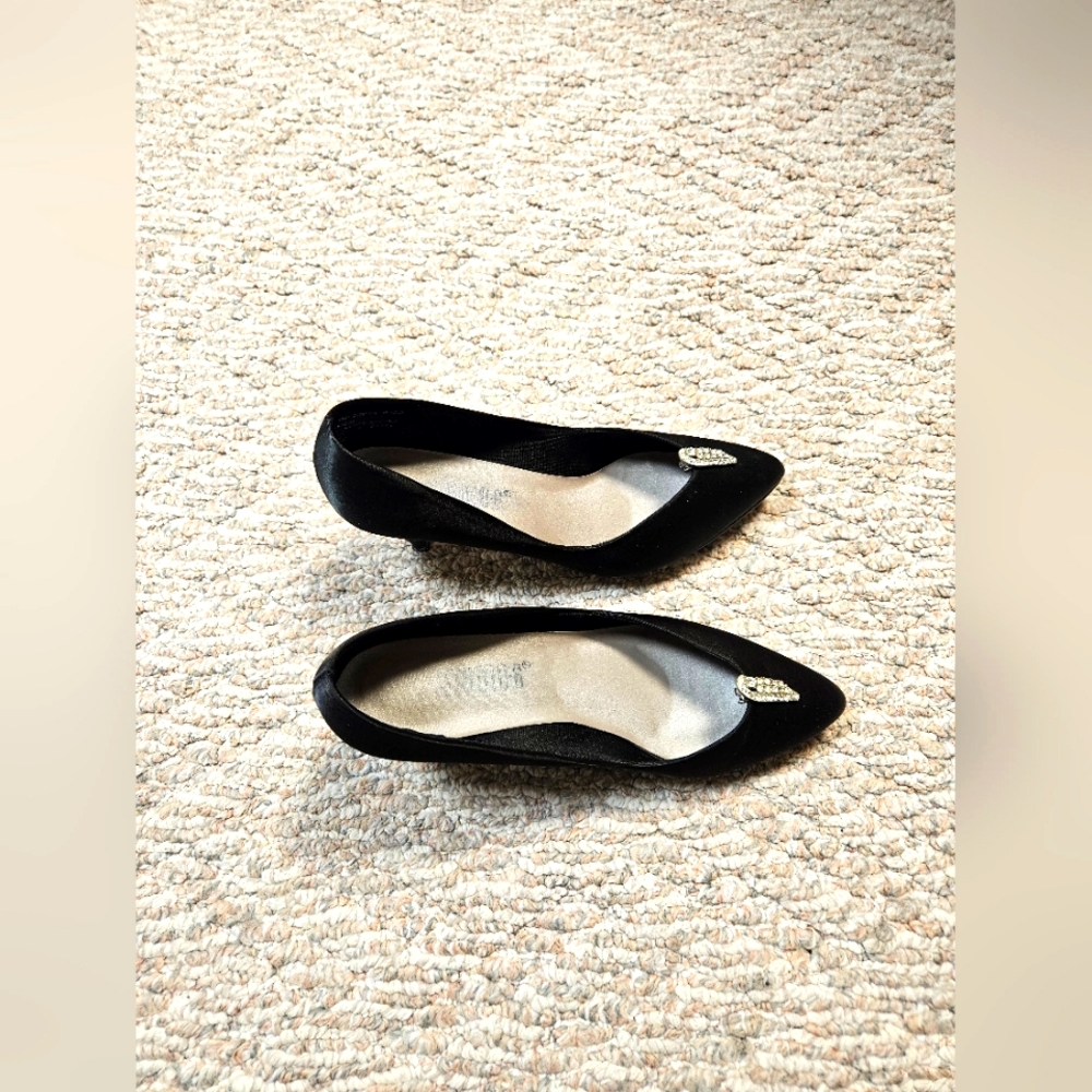 Womens Vintage Black Studio 6 Heels Size 8.5
